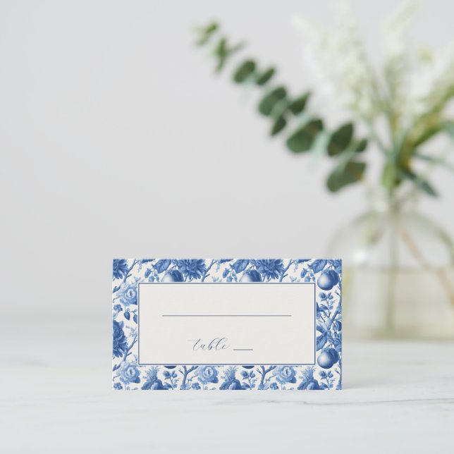 Elegant Blue Floral Border Placeringskort (Stående Fram)