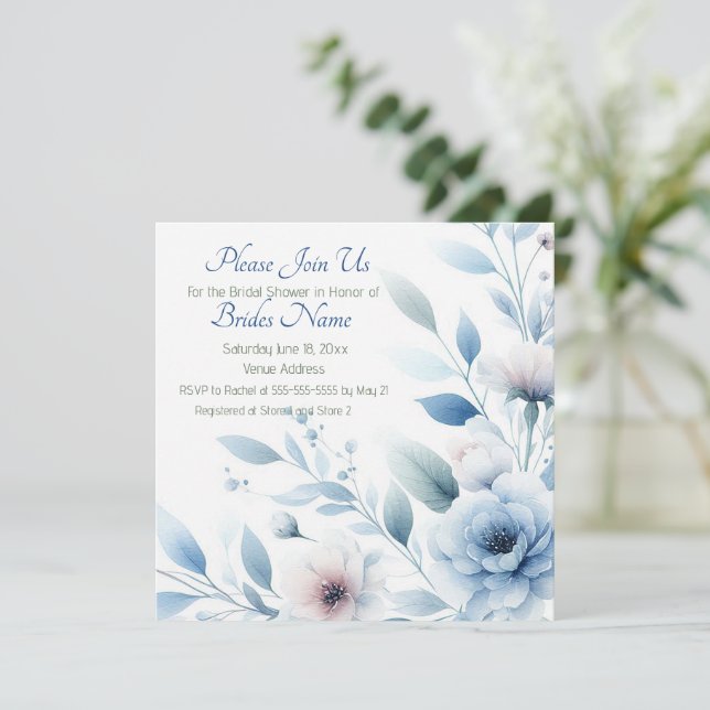 Elegant Blue Floral Bridal Shower Inbjudningar (Stående Fram)