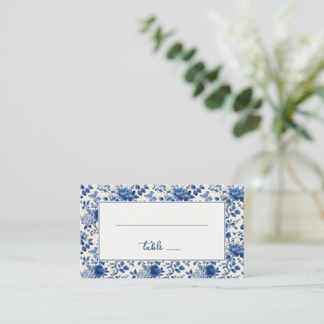 Elegant Blue Floral Placeringskort (Stående Fram)