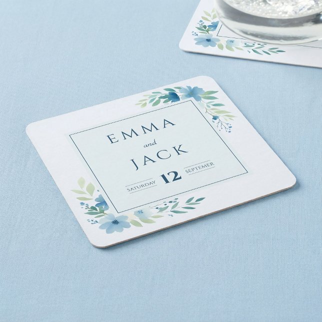 Elegant blue grey namn och date bröllop underlägg papper kvadrat (Elegant blue greenery names and date wedding square paper coaster.)