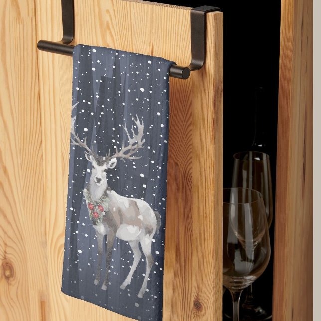Elegant Blue och Grått Snowy Reindeer jul Kökshandduk (Skapare uppladdad)
