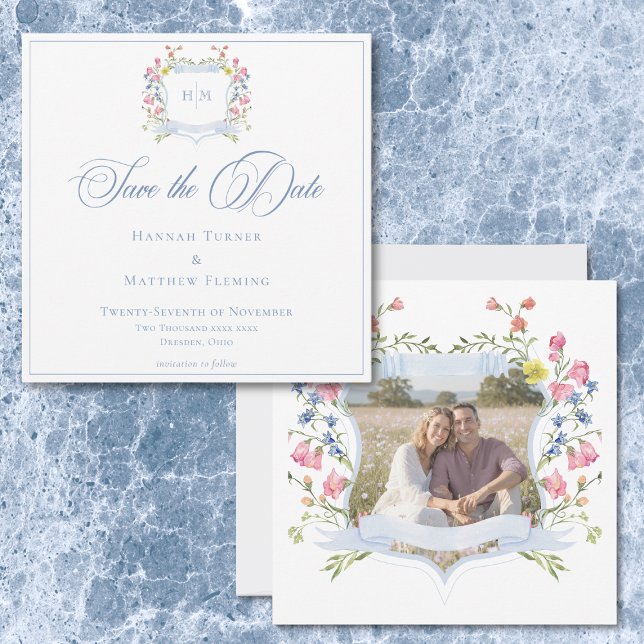 Elegant Blue Pastel Wildflower Crest Wedding Photo Spara Datumet (Elegant Blue Pastel Wildflower Crest Wedding Photo Save The Date)