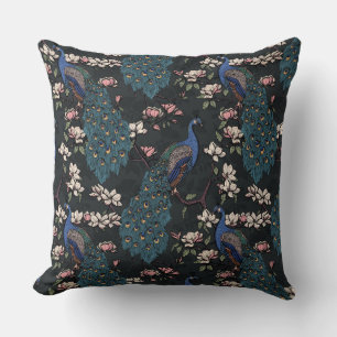 Elegant Blue Peacocks, Magnolia Flowers, Grenar Kudde