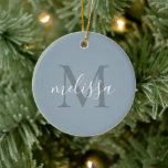 Elegant Blue Script Monogram Namn-jul Julgransprydnad Keramik<br><div class="desc">Elegant Blue Guld Script Personlig Monogram Namn jul Ornament</div>