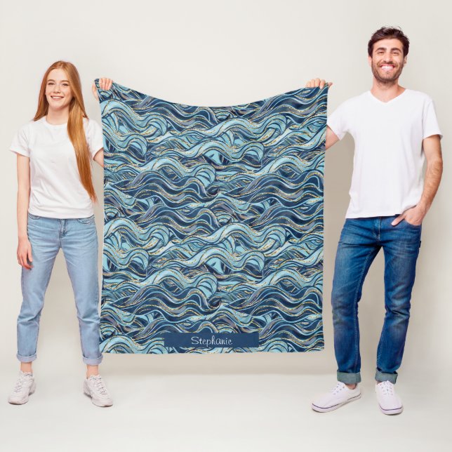 Elegant Blue Wave Mönster med Guld-accenter Fleecefilt (På plats)