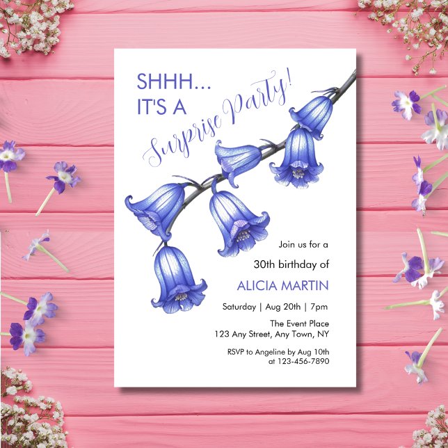 Elegant Bluebell Flower Blommar Surprise Birthday Inbjudningar (Skapare uppladdad)