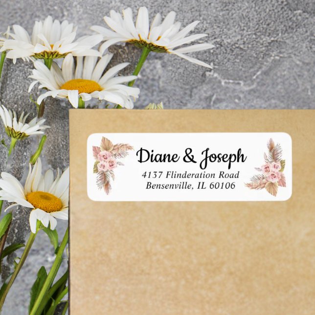 Elegant Boho Blommig Rustik Bröllops Returadress Etikett (Elegant boho floral return address labels bring rustic charm to your wedding stationery.)