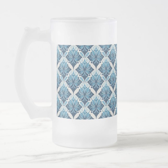 Elegant Boho Blommönster i Blå Frostat Ölglas (Vänster)