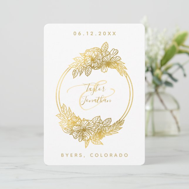 Elegant Boho Chic White Guld Flowers Chic Bröllop Inbjudningar (Stående Fram)