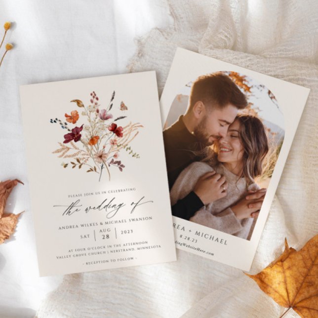 Elegant Boho Wildbloms blomsterfoto Inbjudningar (Boho Wildflower Wedding Invitation Fall Bouquet)