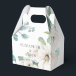 Elegant Botanisk Blommigt Vattenfärg Bröllop White Presentaskar<br><div class="desc">Favoritruta för vit Blommigt - Elegantens botaniska utformning - Personlig med ditt namn och datum. Mjuka blommigtar med vattenfärg i elfenbensfärgade och nedsmutsade gröntar ger en tidlös elegans till den här förmånslådan - perfekt för klassiskt bröllop, trädgårdsreceptioner eller romantiskt vår och sommarens firande. Anpassa det med parets namn och datum...</div>