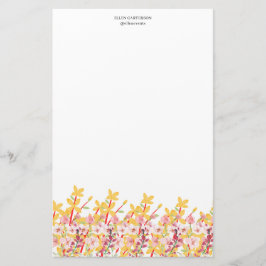 Elegant brevpapper med delikat trädgårdsblomma och