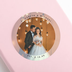 Elegant Bride and Groom Couple Photo Wedding Favor Runt Klistermärke