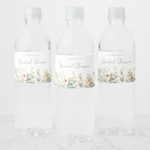 Elegant bröllopsdusch med vilda blommor vattenflaskor etikett