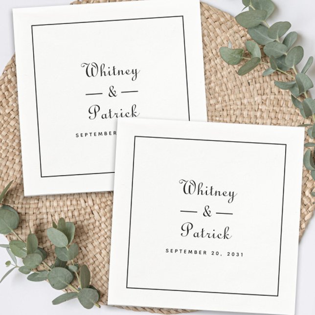 Elegant bröllopsskript minimalistiskt svart vitt c pappersservett (Elegant Wedding Script Minimalist Black White Chic Napkins)