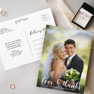 Elegant bröllpsbild med chic script tack vykort