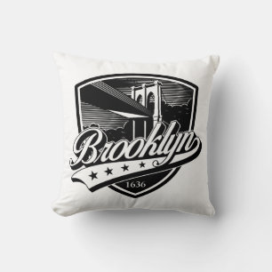 Elegant Brooklyn Sköld och Swoosh Design Kudde