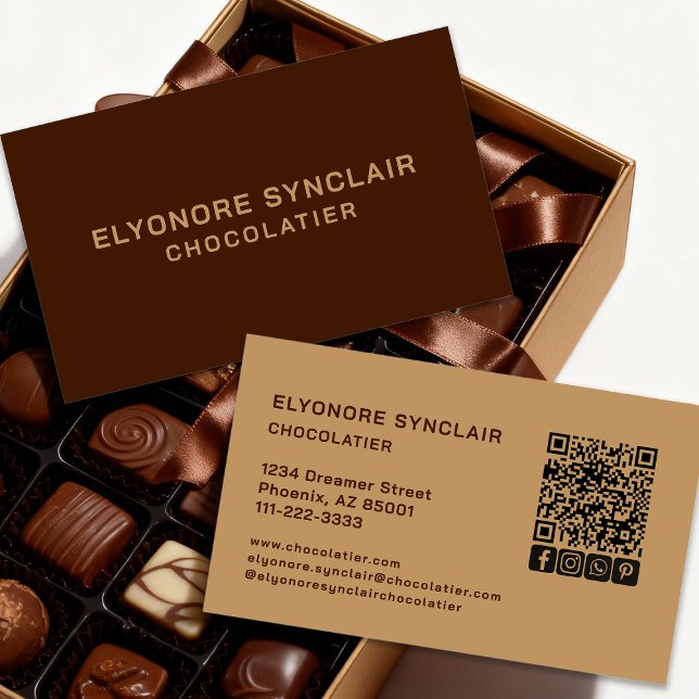 Elegant Brown Chocolatier Social Icon QR Code  Visitkort (Skapare uppladdad)