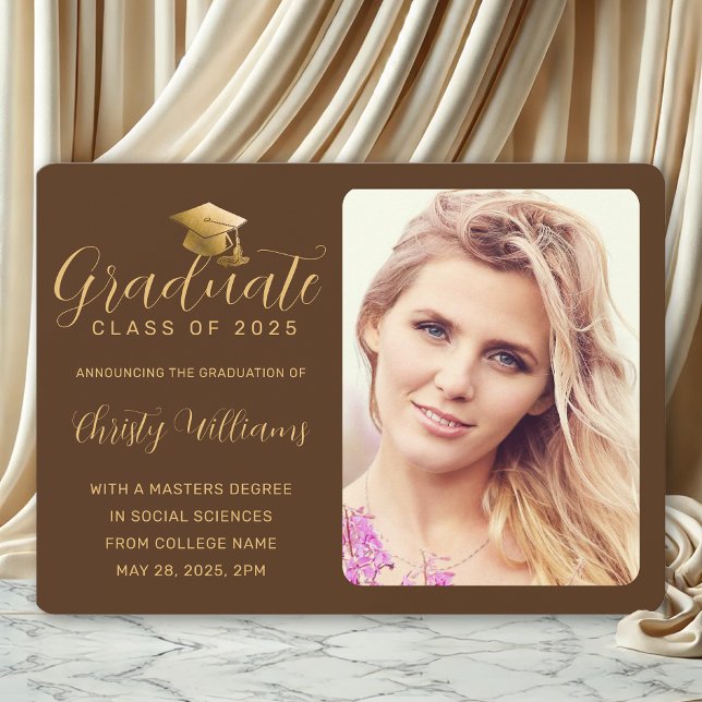 Elegant Brown Guld Photo College Graduation Meddelande (Brown and Gold Photo graduation Announcement for College Grads )