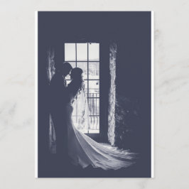 Elegant brud och silhuvar på inbjudan