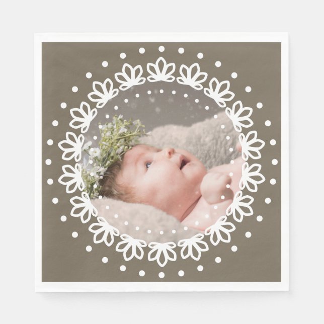 Elegant brun födelsedagsfest pappersservett (Framsidan)