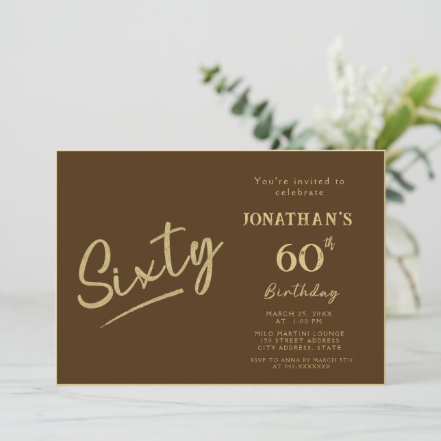 Elegant Brun Guld Penselskrift 60-årsdag Inbjudningar (Stående Fram)