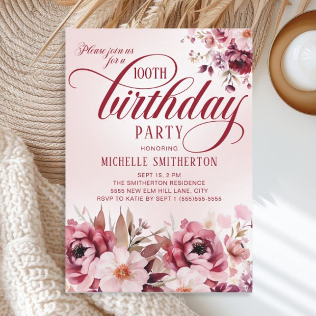 Elegant Burgunder Rosa Blommig 100-årsdag Inbjudningar (Elegant script 100th birthday party invitation with burgundy and pink watercolor floral
)