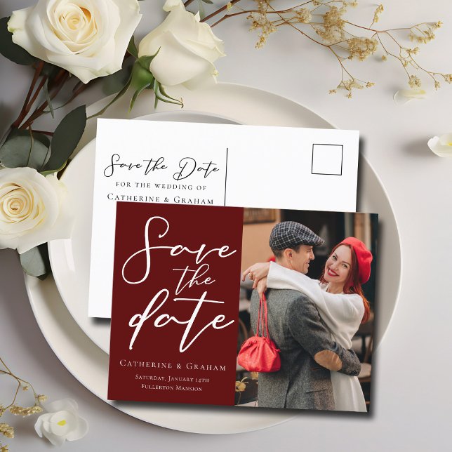 Elegant burgunderfärgad parfoto Spara fotot Meddelande Vykort (Skapare uppladdad)