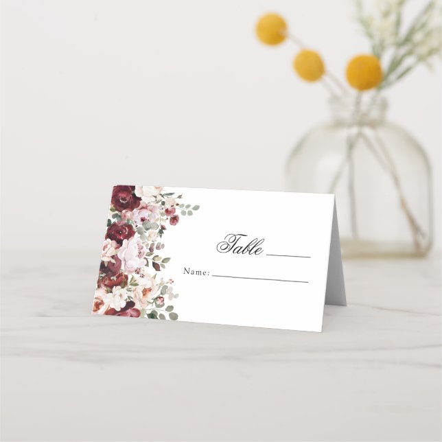 Elegant Burgundy & Blush Blommig Bröllopspresent Placeringskort (Framsida)