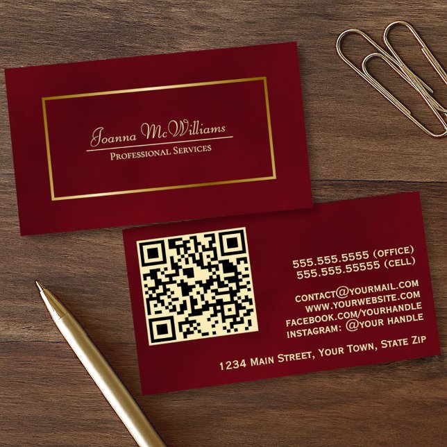 Elegant Burgundy & Guld Professionell QR-kod Visitkort (Skapare uppladdad)