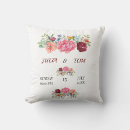 Elegant Burgundy och Rosy Blommigt Kudde