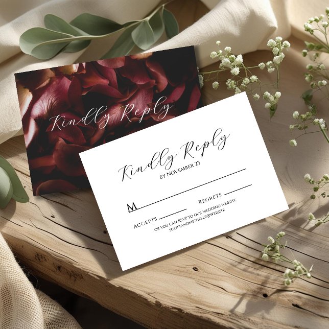 Elegant Burgundy Romantic Rose RSVP Card OSA Kort (Skapare uppladdad)