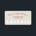 Elegant Burgundy Script Julgranar på Beige Adressetikett<br><div class="desc">adressetiketter med elegant har ett böjt burgundsskript för ditt namn ovanför adress i ett enkelt, rakt djupt rött teckensnitt. 7 modernt, vitt geometriskt träd gräns vid grund mot en beige bakgrund med utskriven canvas struktur. Anpassa den genom att lägga till ditt namn och adress i sidlisten. Klicka på länken "Rocklawn...</div>