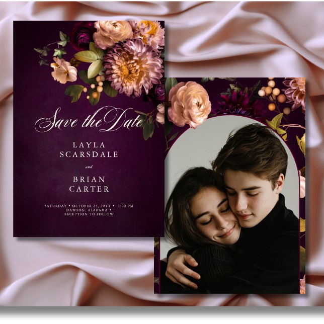 Elegant Burgundy-skript för Moody Blommigt Bröllop Spara Datumet (Elegant Burgundy Moody Floral Script Wedding Photo Save the Date)