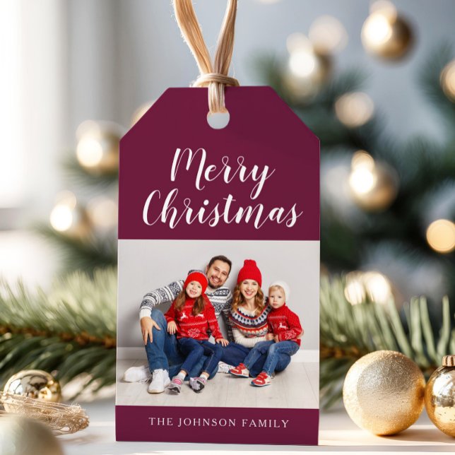 Elegant Burgundy-skript, julfoto Presentetikett (Elegant Burgundy Script Christmas Photo Gift Tags)