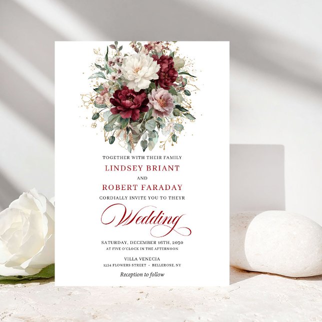 Elegant Burgundy Vit Blommig Guld Bröllop Inbjudningar (Sophisticated Burgundy White Floral Gold Wedding Invite)