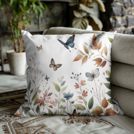 Elegant Butterflies with Lush Foliage Kudde