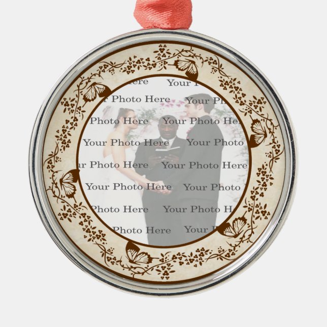 Elegant Butterfly Round Silver Ornament (Framsidan)