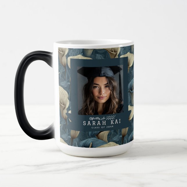 Elegant Calla Lilior Mönster Examenklass Magisk Mugg (Vänster)