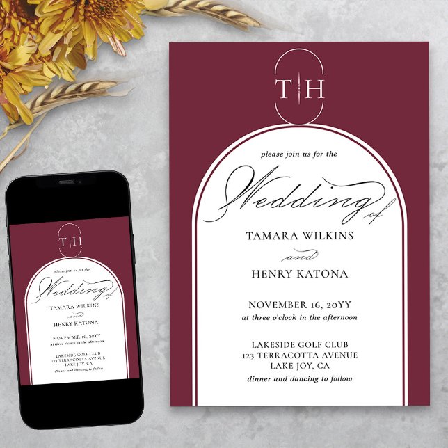 Elegant Calligraphy Burgundy Monogrammed Bröllop Inbjudningar (Elegant monogrammed burgundy wedding invitation from my Wedding Colors collection)