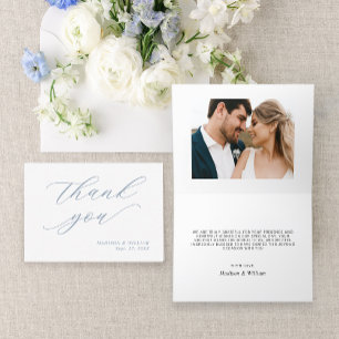 Elegant Calligraphy Dusty Blue Photo Bröllop Tack Kort