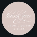 Elegant Calligraphy Dusty Rosa Wedding Stickers Runt Klistermärke<br><div class="desc">Öka bröllop stil med vår Elegant Calligraphy Bröllop Collection,  med sofistikerade skript och tidlös design. Perfekt för modernt par,  den här samlingen omfattar allt från inbjudningar till menyer,  allt anpassade med dina detaljer. Lägg till lite finslipad elegans till din stora dag med den här snyggt samordnade uppsättningen!</div>