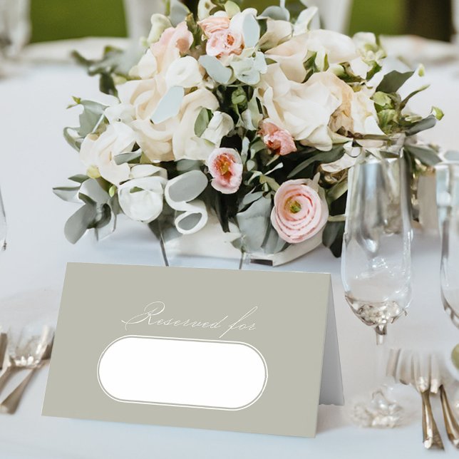 Elegant Calligraphy Sage Grönt Bröllop Reserved Placeringskort (Sage green elegant wedding table place cards from my Wedding Colors collection)