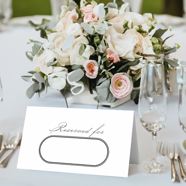 Elegant Calligraphy White Bröllop Reserved Placeringskort (Elegant wedding table place cards in black and white from my Wedding Colors Collection)