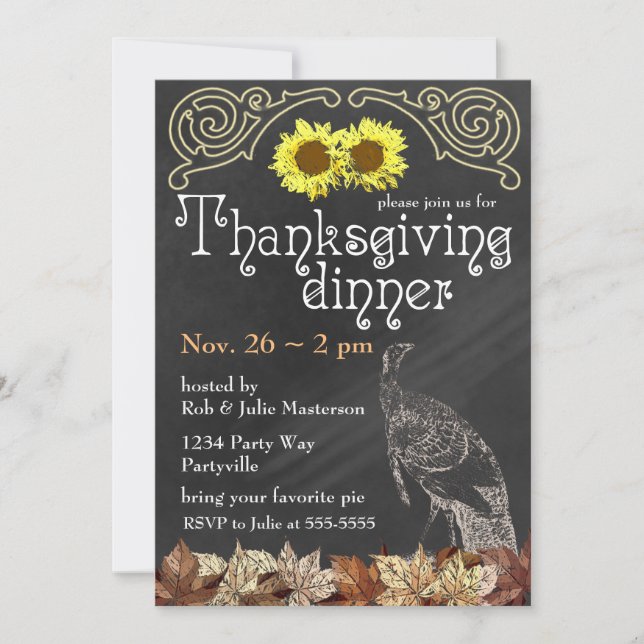 Elegant Chalkboard Turkisolblommor Thanksgiving Inbjudningar (Framsida)