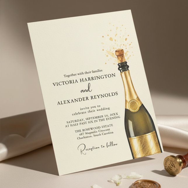 Elegant Champagne Bröllop Inbjudningar (An elegant wedding invite design featuring a soft cream background with champagne gold)