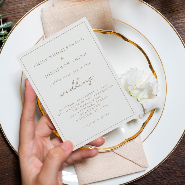 Elegant Champagne Guld Text Bröllop Inbjudningar (Skapare uppladdad)