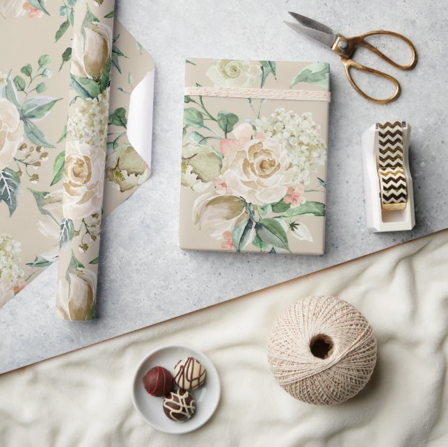 Elegant Champagne Kräm Blommig Botanisk Bröllop Presentpapper (Hantverk)