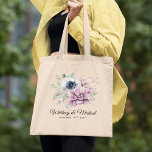 Elegant Chic Succult Blommigt Bröllop Tygkasse<br><div class="desc">Land trädgårdsbröllop med väska med en visning för lyckad blommigt, namn av bruden och brudgummen och bröllop-datumet. Klicka på knappen "Anpassa" för att ytterligare anpassa mallen. Du kan ändra all text, inklusive stil, färg och storlekar. Du hittar matchande bröllop-objekt längre ned på sidan, men om du inte hittar det du...</div>