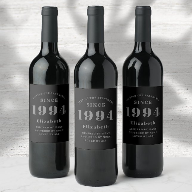Elegant Chic, svart och Grått 30års födelsedag Vinflaska Etikett (Black and grey chic elegant personalized 30th birthday wine labels.)